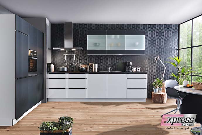 Nolte Express Einbauküche Gloss Echtlack Weiß Hochglanz Base Stahl Dunkel